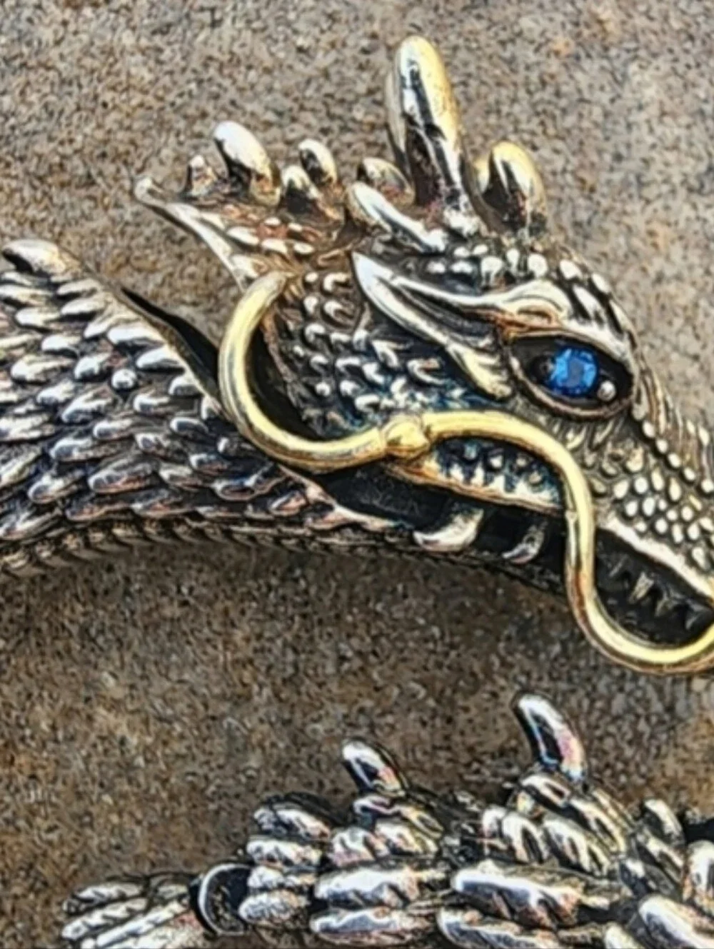 Men's Silver Dragon Head Chain Bracelet - Fashion Accessory Articulated Serpent - Picture 3 of 12